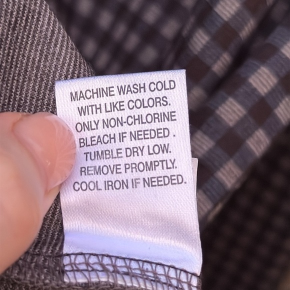 Johnston & Murphy plaid buttoned button downn shirt, size large - Picture 6 of 6